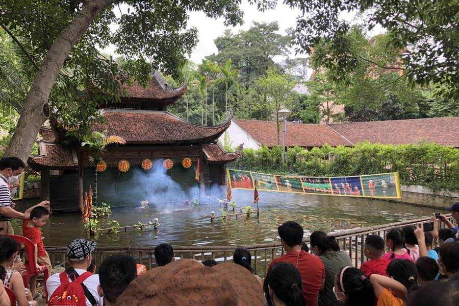 Marionnettes sur l’eau