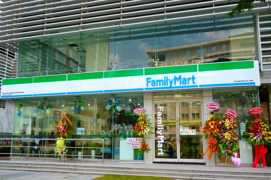 FamilyMart est une supérette au Vietnam qui propose des produits aux influences japonaises
