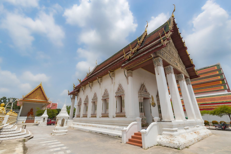 Wat Pa Lelai à Suphanburi 