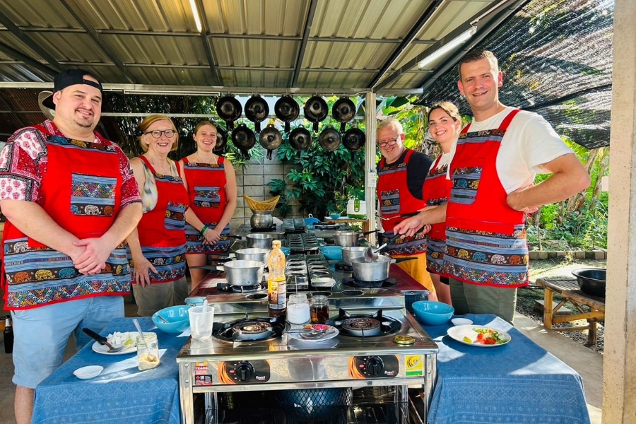 Cours de cuisine en jardin bio Thai Cottage