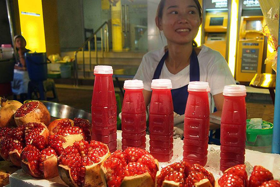 Le jus de grenade est une boisson remplie de vitamine C