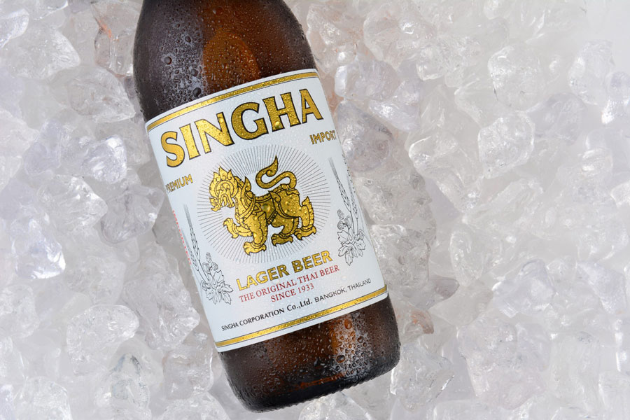 La bière Singha est une boisson que vous devriez absolument essayer