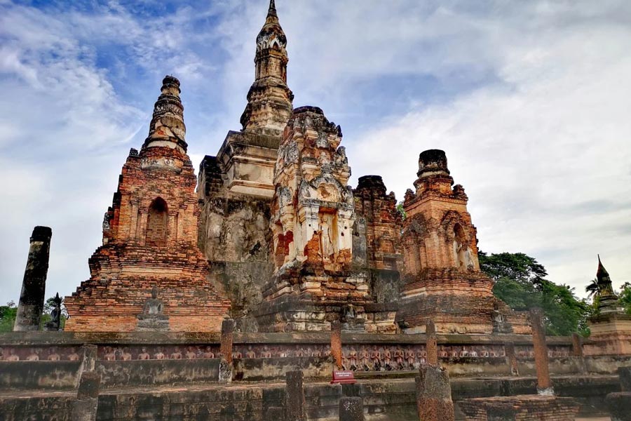 Parc historique de Sukhothai - l'une destinations les plus sous - estimées en Thaïlande