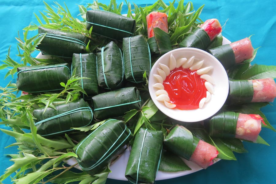 Rouleau de porc fermenté est une spécialité de Thanh Hoa