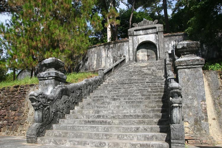 Tombeau du roi Minh Mang 