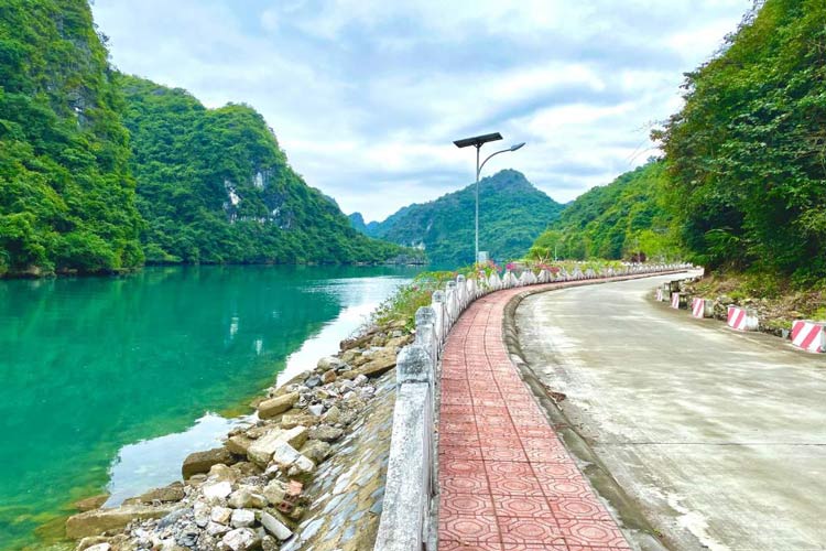 Village de Viet Hai est beaux en toute l'année