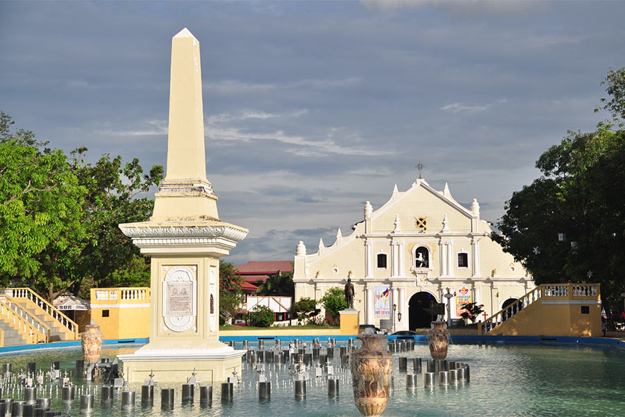 Plaza Salcedo est une grande place dans la ville de Vigan