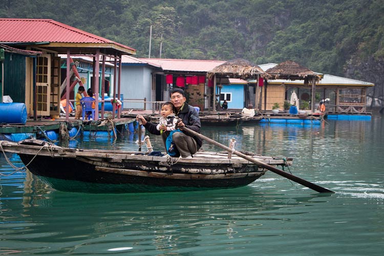 Cua Van est l'une des villages de pêcheurs les plus renommés du Vietnam