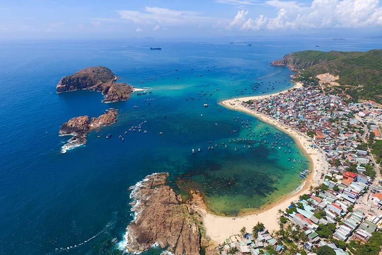 Nhon Ly est un village de pêcheur le plus connu à Quy Nhon