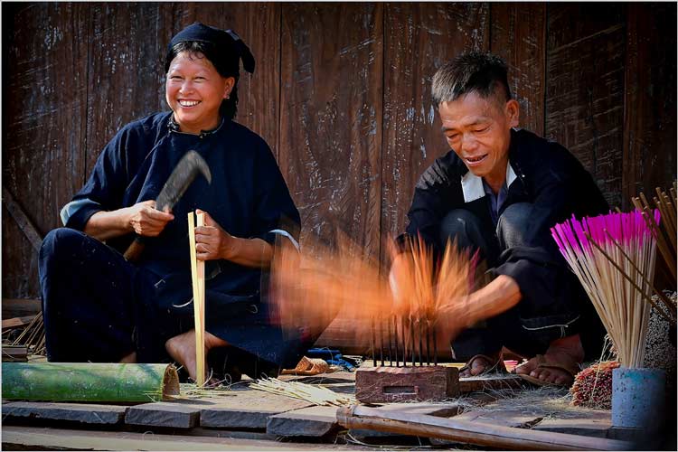 L'ethnie de Nung au village d'encens de Phia Thap