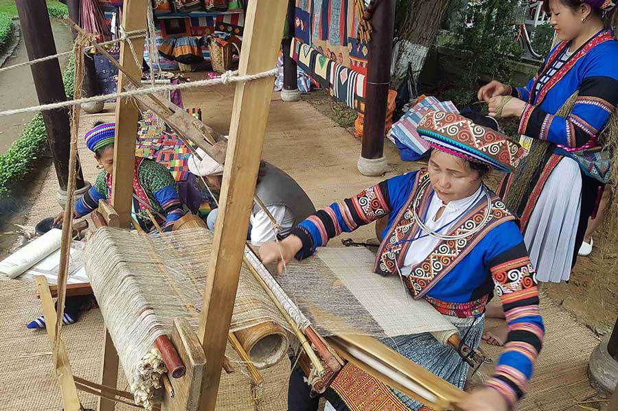 Village de tissage de Lung Tam