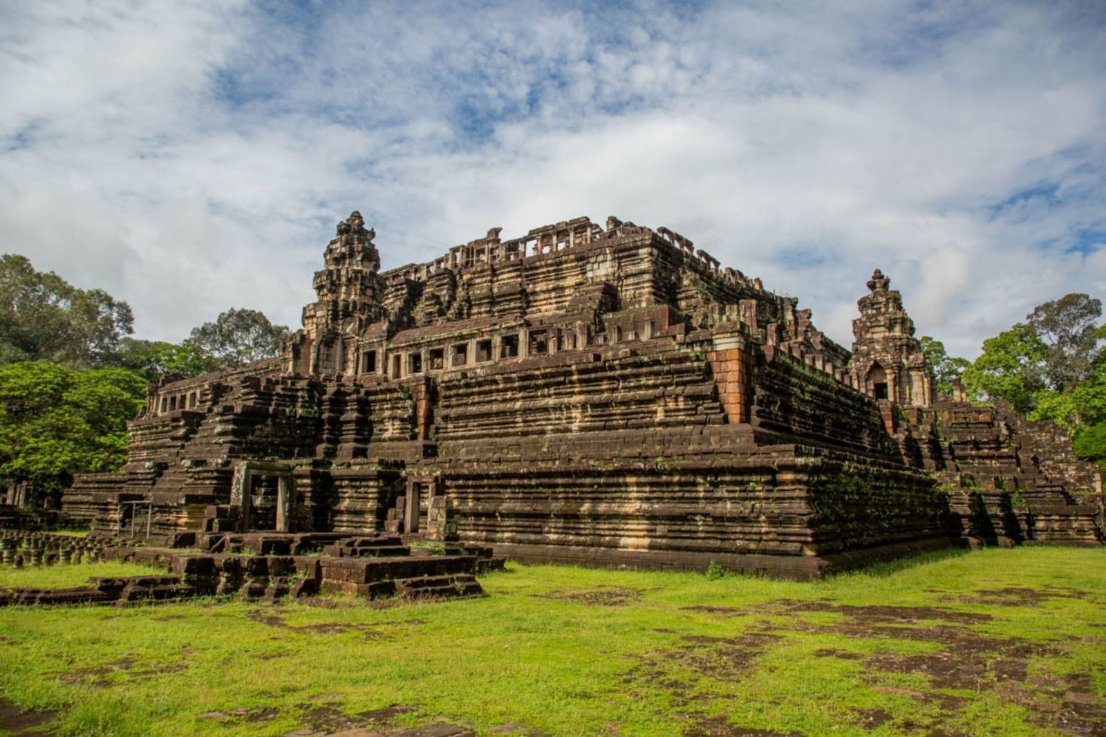 Visiter Angkor en 3 jours : Guide complet des temples mythiques