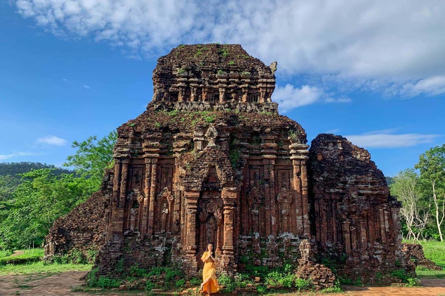 Sanctuaire de My Son est une attraction incontournable lors d'un voyage au Centre du Vietnam en juin