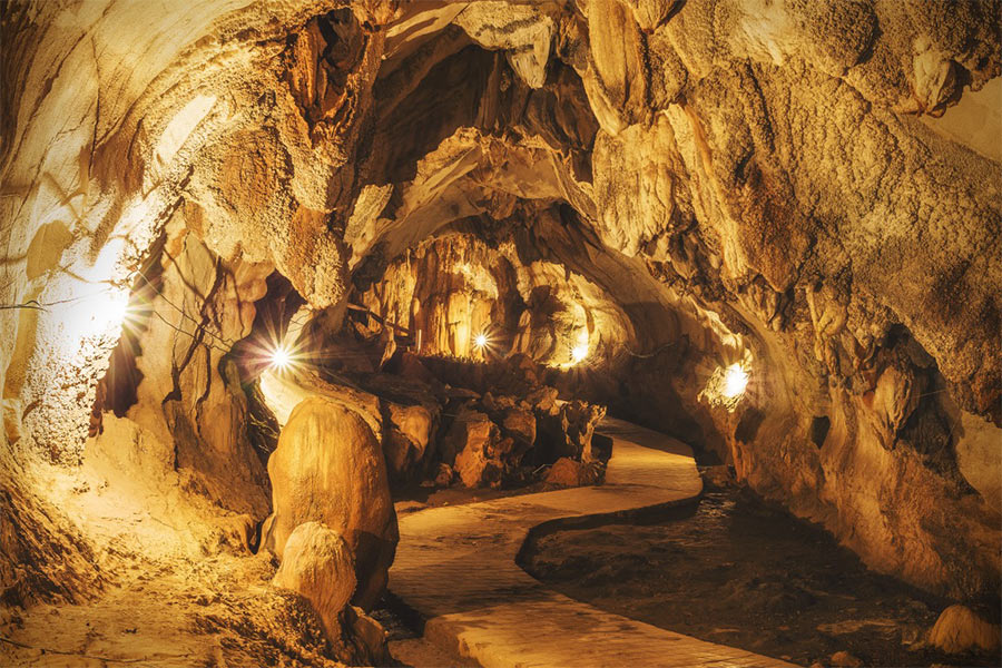 Grotte de Tham Chang majestueuse à Vang Vieng