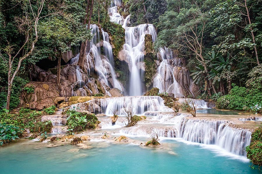 3è jour de votre voyage au Laos une semaine, vous visiterez la cascade de Kuang Si 