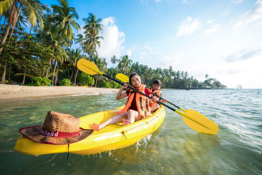 Il existe de nombreuses activités nautiques amusantes pour les enfants