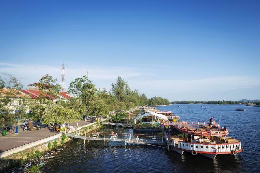 Kampot, petite ville au charme caché, mérite une visite lors de voyager au Cambodge en août