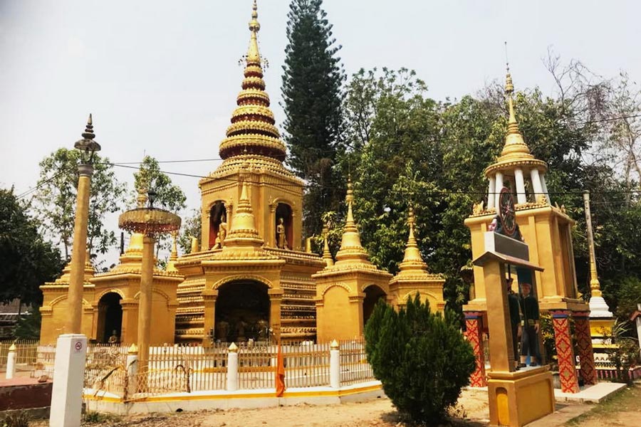 Wat Klang est un temple à Mae Hong Son 