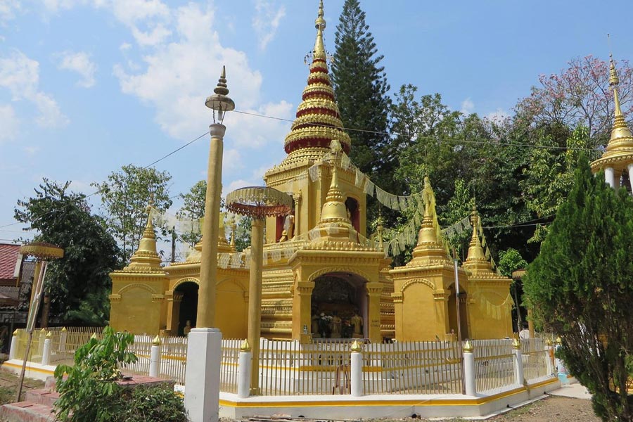 Wat Klang est un temple à Mae Hong Son 