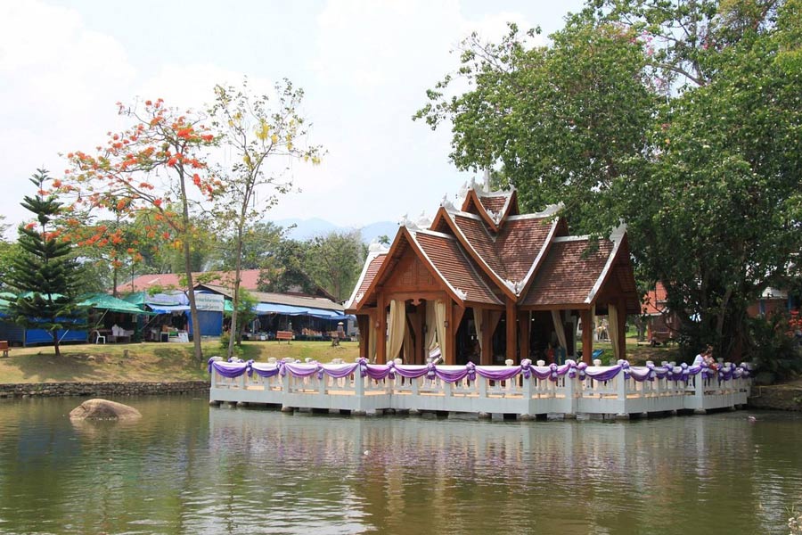 Wat Nam Hoo est un ancien tample à Pai, Mae Hong Son