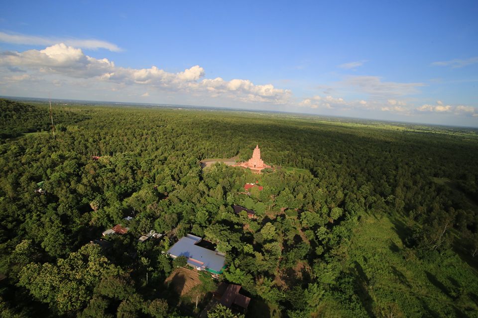 La pagode est généralement ouverte tôt le matin
