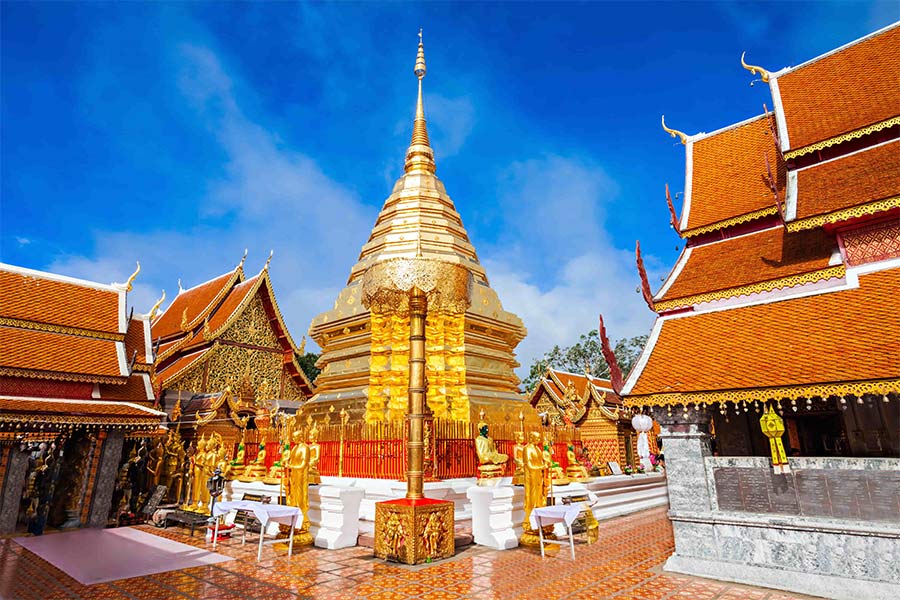 Wat Phra That Doi Suthep est l'un des plus beaux temples de la Thailande