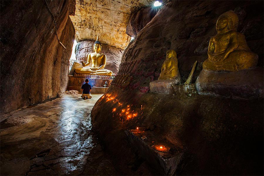 Wat Tham Klong Pen à Nongbua Lamphu