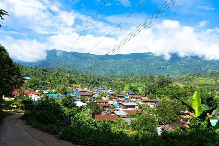 Un village de montagne de la province de Nan