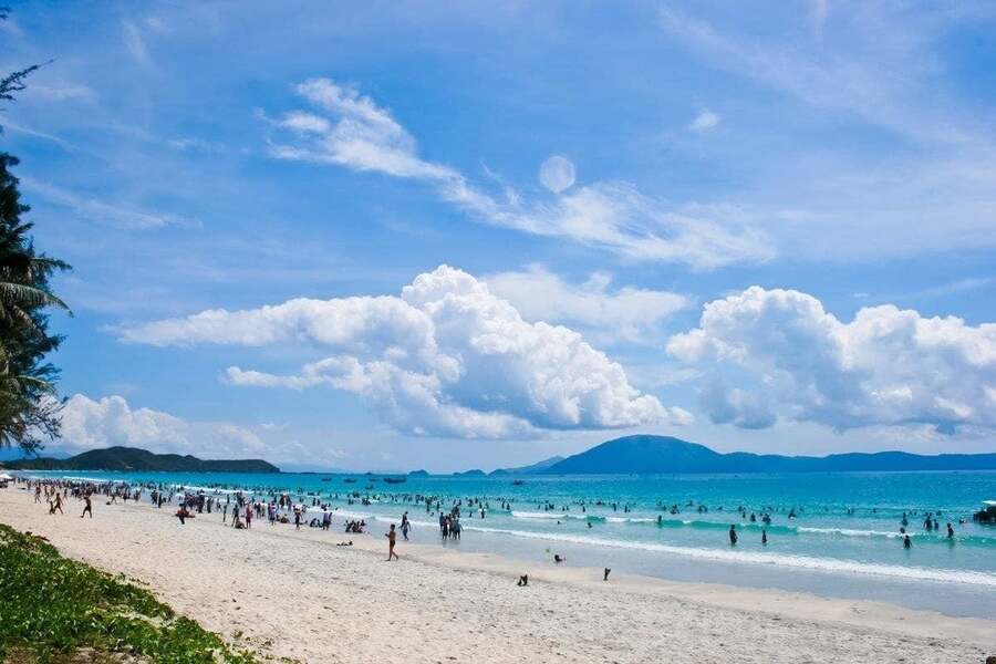 Profiter des belles plages de la région centrale en été est une expérience merveilleuse