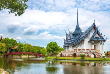 Bangkok – Damnoen Sauak mi-journée – Vélo à Muang Boran – Bangkok (B/L/-)