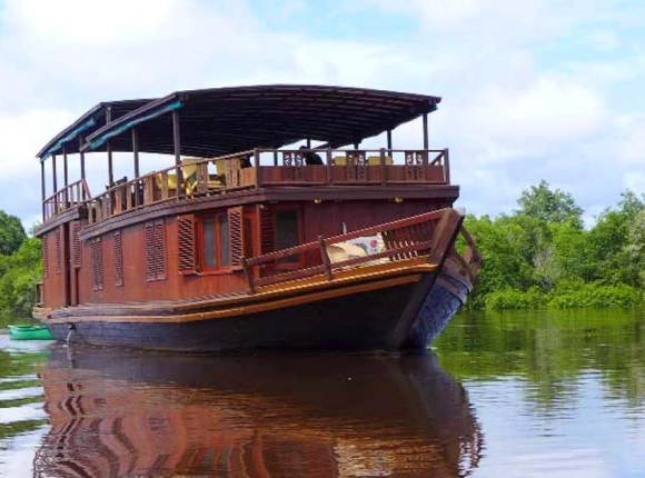 Croisière de la rivière : Orangutan & Village de Dayak 2 jours