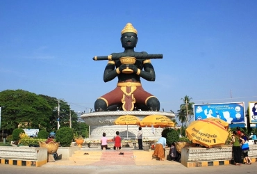 Siem Reap - Battambang - Visite du Wat Ek Phnom (B)