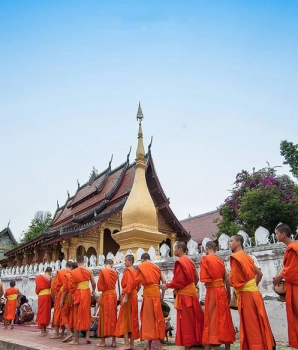 Circuit au Nord du Laos une semaine : Luang Prabang, Vang Vieng & Vientiane 6 jours 5 nuits