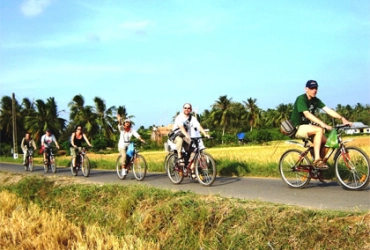 Saigon – Ben Tre – Chez l’habitant (B, L, D)