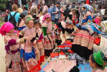 Marché de Bac Ha – Sapa – train de nuit (B/L/-)