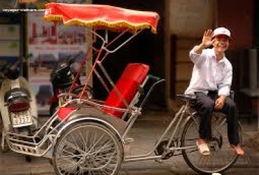 Arrivée à Hanoi – Cyclo-pousse (-/-/-)