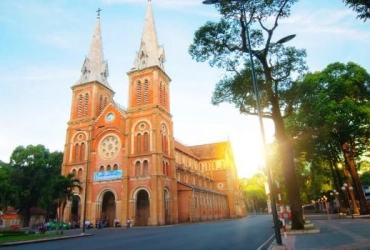 Hoi An –  Danang – Vol pour Saigon – Visite de la ville (B/-/-)