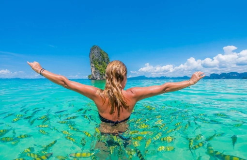 Voyagez seul à Krabi : Se détendre sur une plage splendide