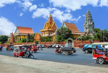 Battambang – Phnom Penh - Guide - (B)