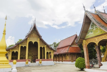 Luang Prabang – Visite de la ville                                                    Guide - (B)