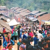 Sapa 4 jours 3 nuits: visite à Bac Ha et la vallee Muong Hoa