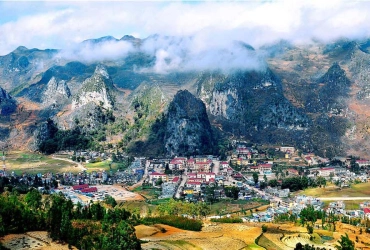 Ha Giang – Dong Van (B, L)