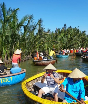 Court voyage à Hoi An: Bateau-panier dans la forêt de cocotiers