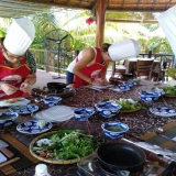 Cours de cuisine dans le village de Tra Que