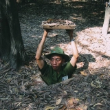 Exploration des tunnels de Cu Chi