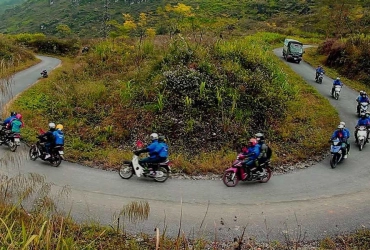 Ville de Dong Van - Col de Ma Pi Leng - Meo Vac - Route M - Vallée de Mau Due - Yen Minh - Quang Ba - Ville de Ha Giang