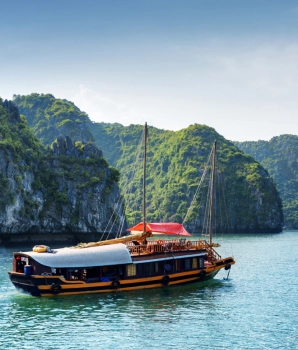 Croisière en baie d'Halong: Découverte magique de la baie d'Halong