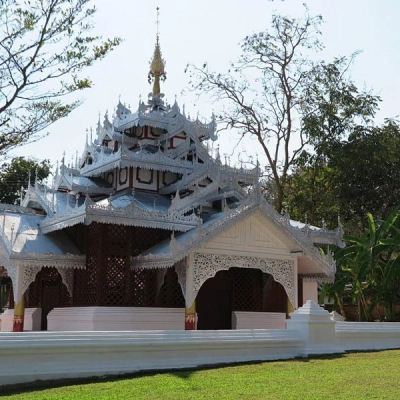 Wat Phra Non