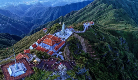 Sa Pa hors des sentiers battus : Parc national de Hoang Lien et des traditions locals