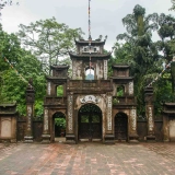 Excursion à Hanoi : Découverte de la pagode des Parfums et du fleuve Yen